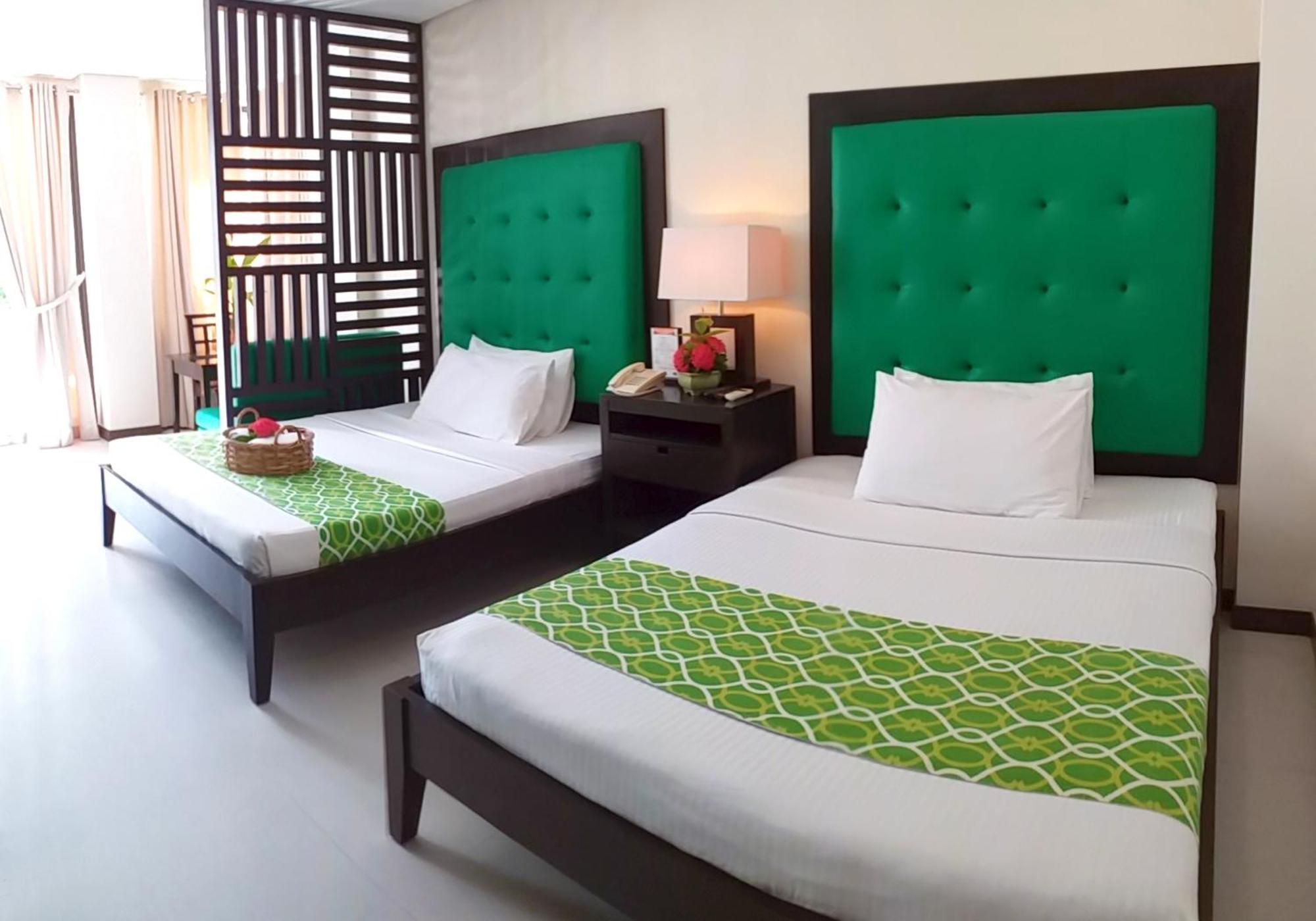 Puerto Del Sol Beach Resort And Hotel Club Bolinao Pangasinan Eksteriør billede