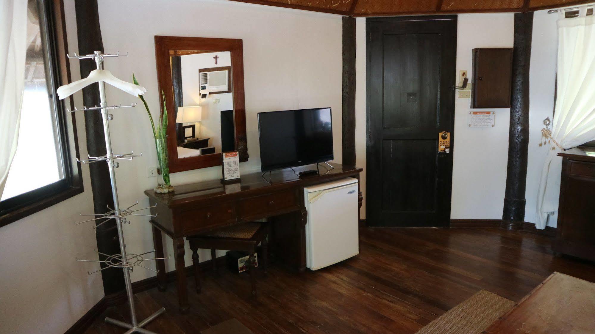 Puerto Del Sol Beach Resort And Hotel Club Bolinao Pangasinan Eksteriør billede