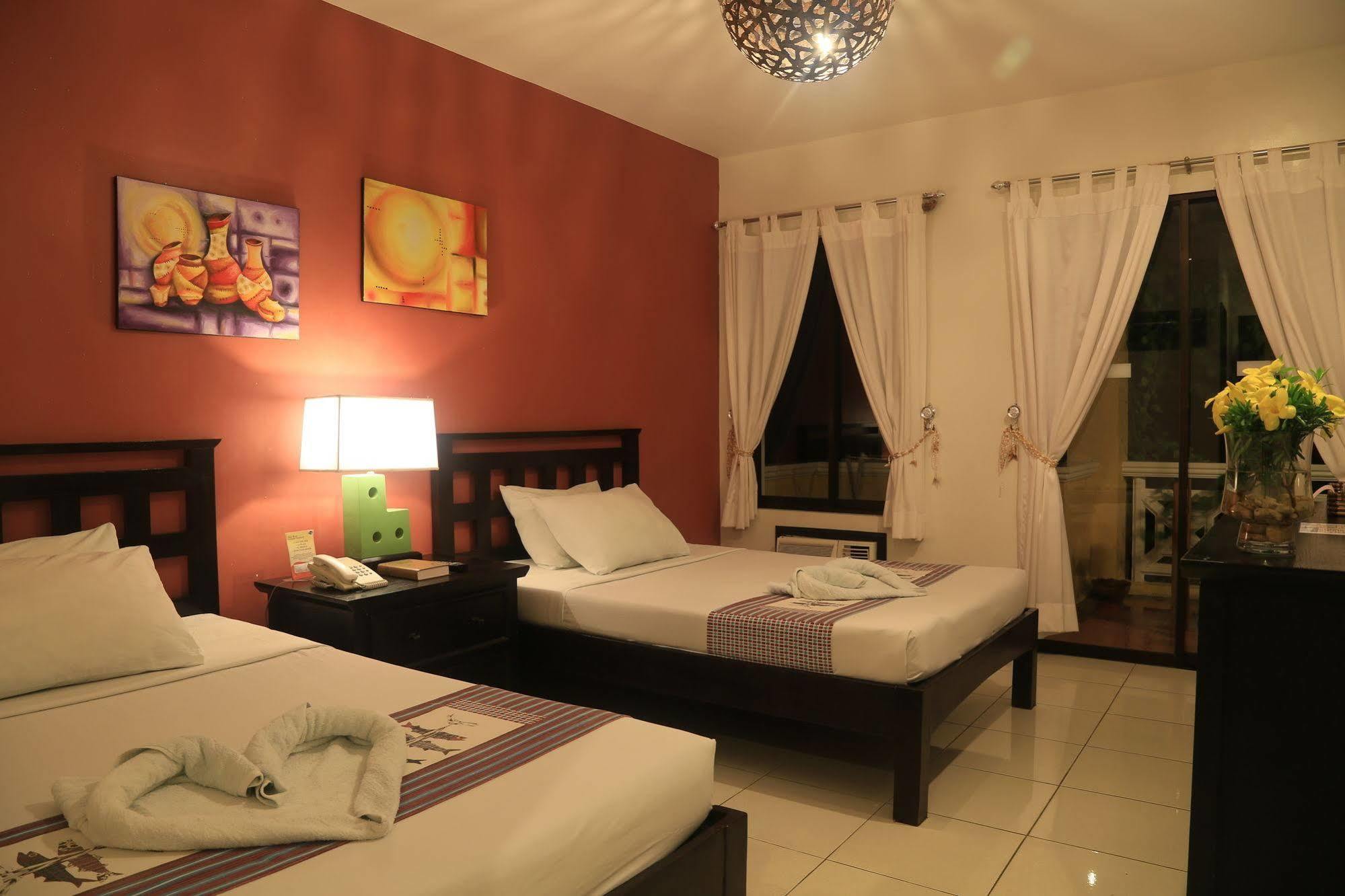 Puerto Del Sol Beach Resort And Hotel Club Bolinao Pangasinan Eksteriør billede